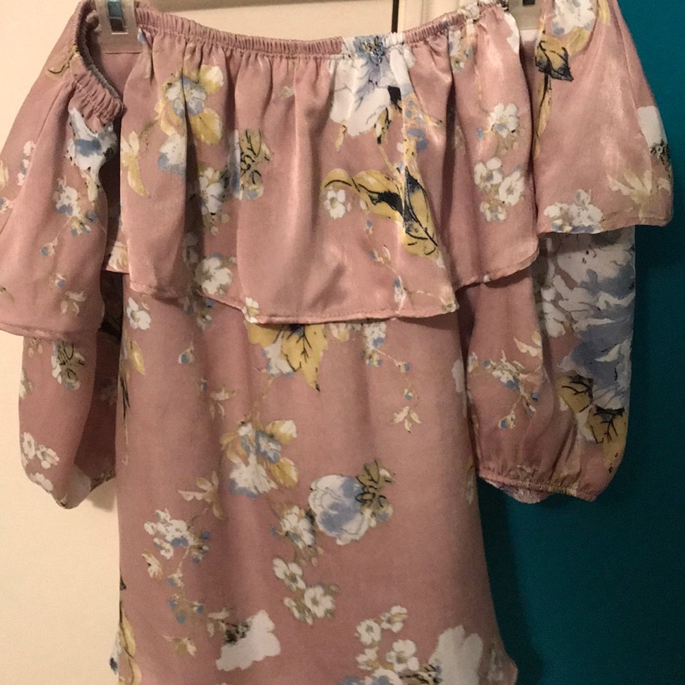 Plus sized, floral, off the shoulder top